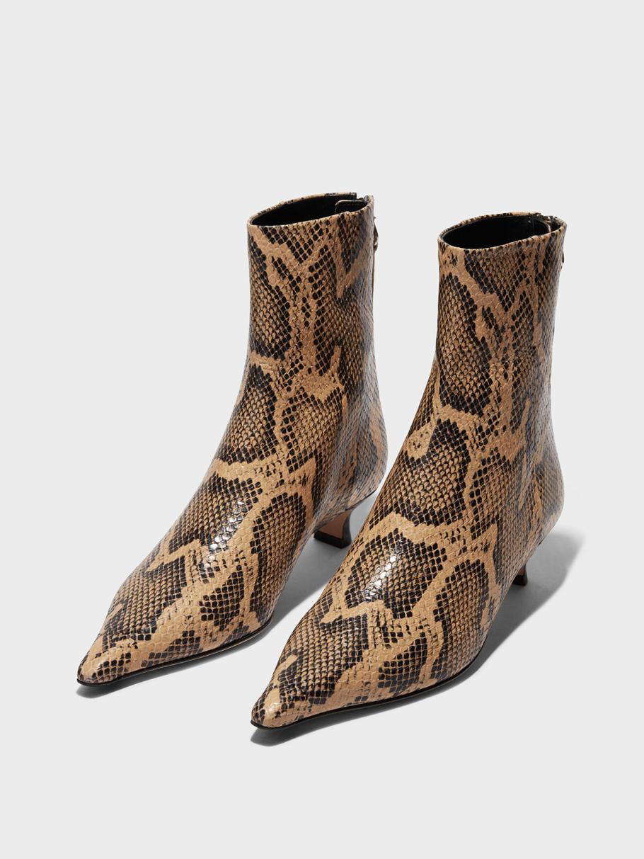 Sallygates.shop292aa975d1 1