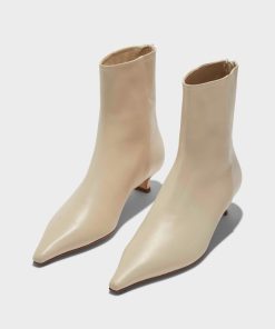 Sallygates.shop30628bcfbf 1