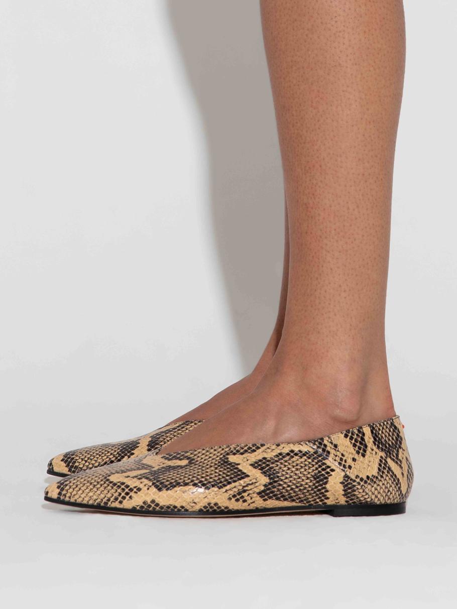 Sallygates.shop44efc2fb54 4