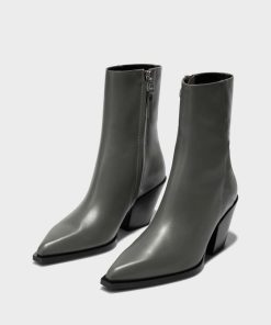 Sallygates.shop5586a2ad0d 1