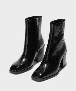 Sallygates.shop5cd938701e 1