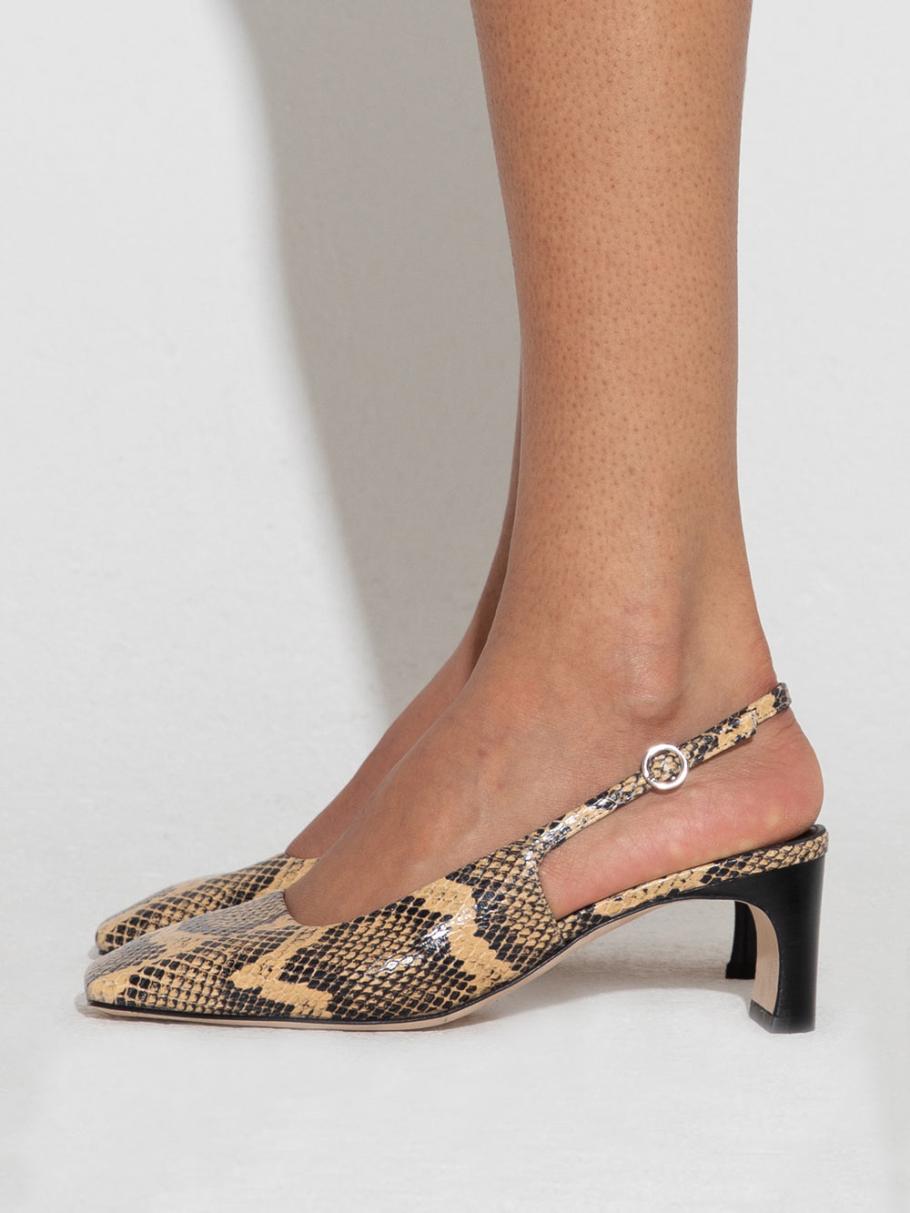 Sallygates.shop5cf1ed6f6e 4