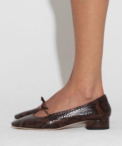 Sallygates.shop5f6a5d0013 4