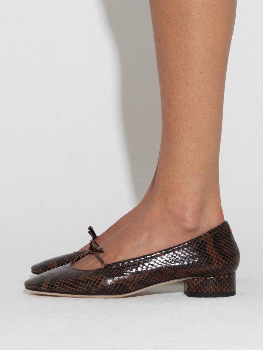 Sallygates.shop5f6a5d0013 4