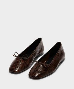 Sallygates.shop69d18af943 1