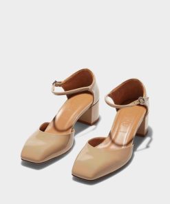 Sallygates.shope6a95e60e8 1