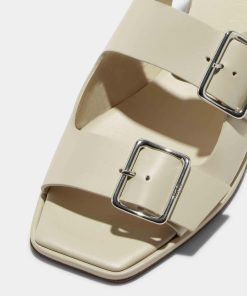 Sallygates.shope6ca7326bd 2